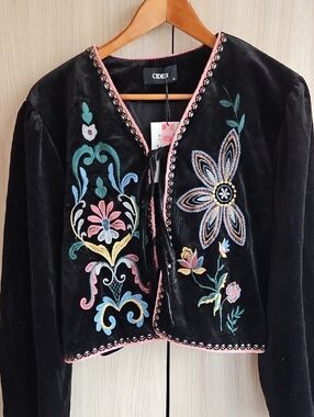 Cider Black Velvet Floral Embroidered Cropped Jacket